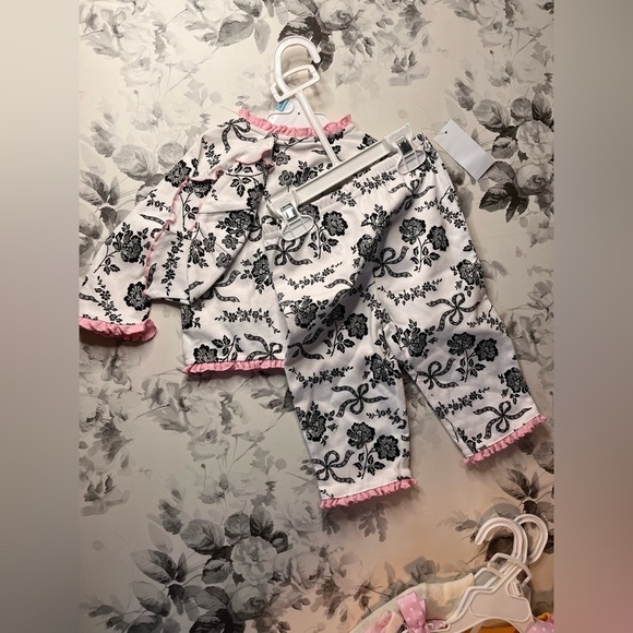 NWT Osh Kosh Old Navy and Other bundle size‎ 6-12m - Picture 6 of 16